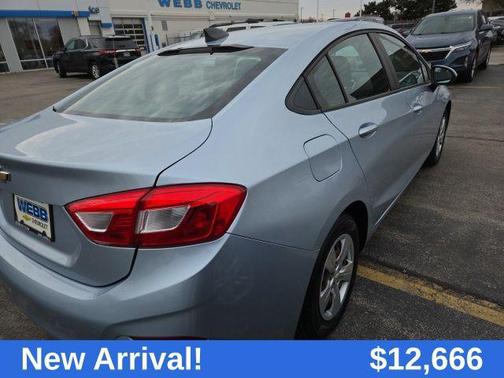 2017 Chevrolet Cruze LS