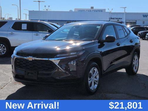 2025 Chevrolet Trax LS