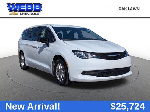 2024 Chrysler Voyager LX