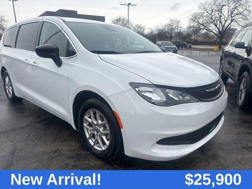 2024 Chrysler Voyager LX