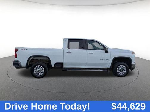 Summit White 2022 Chevrolet Silverado 2500 LT