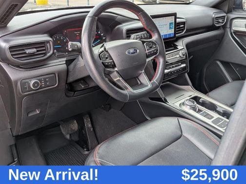 2022 Ford Explorer ST-Line