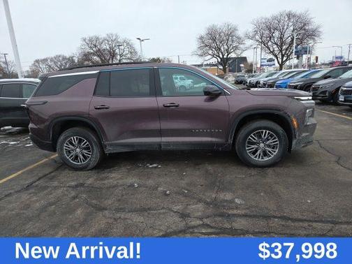 2024 Chevrolet Traverse LT