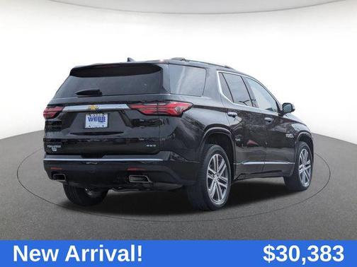 Black Metallic 2022 Chevrolet Traverse High Country