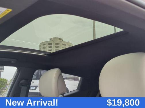 2019 Hyundai Veloster Base