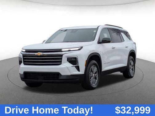 2025 Chevrolet Traverse LT