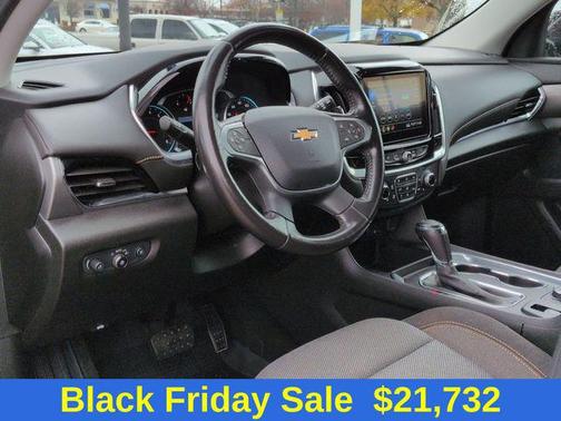 2020 Chevrolet Traverse LT Cloth