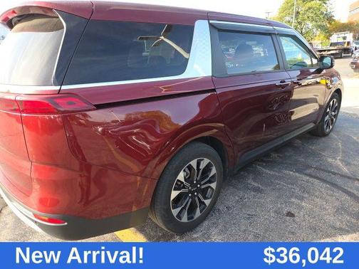 2023 Kia Carnival EX