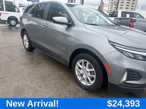 Sterling Gray Metallic 2024 Chevrolet Equinox 1LT