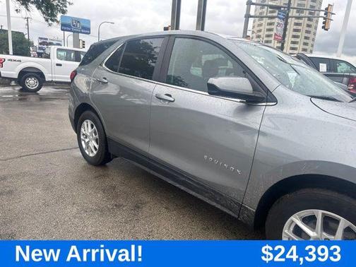 Sterling Gray Metallic 2024 Chevrolet Equinox 1LT