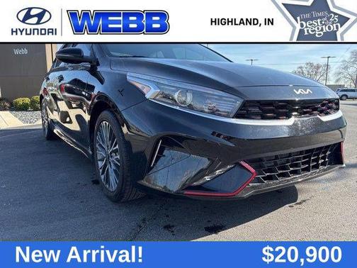 Aurora Black 2023 Kia Forte GT-Line
