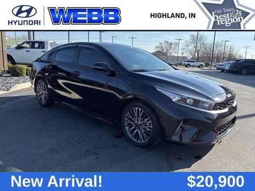 Aurora Black 2023 Kia Forte GT-Line