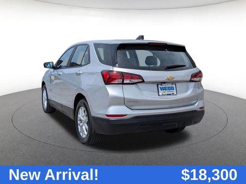 Silver Ice Metallic 2022 Chevrolet Equinox LS