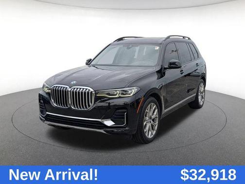 Black Sapphire Metallic 2021 BMW X7 xDrive40i