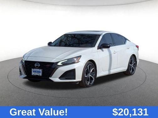 2023 Nissan Altima SR FWD