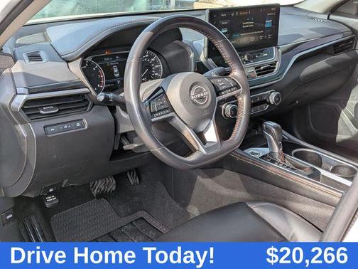 2023 Nissan Altima SR FWD