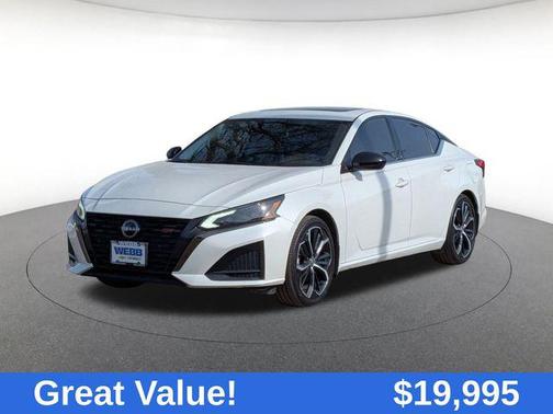 2023 Nissan Altima SR FWD