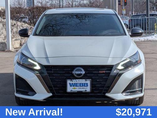 2023 Nissan Altima SR FWD