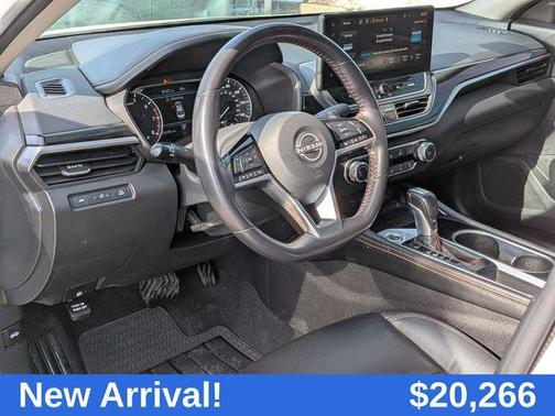 2023 Nissan Altima SR FWD