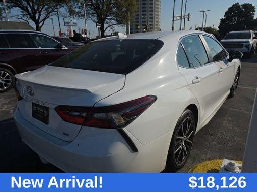 2021 Toyota Camry SE