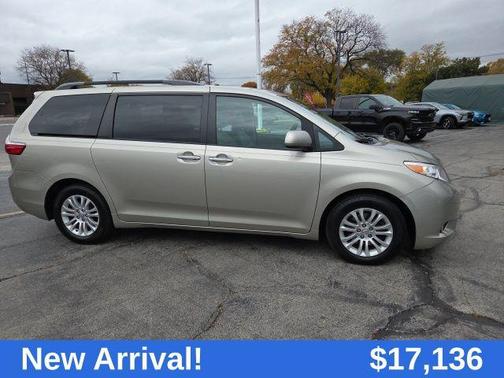2017 Toyota Sienna XLE