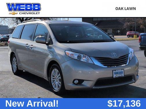 2017 Toyota Sienna XLE