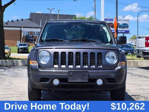 Granite Crystal Metallic Clearcoat 2017 Jeep Patriot Sport