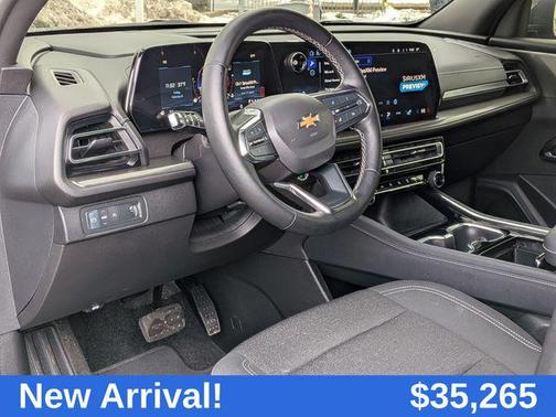 2024 Chevrolet Traverse LT