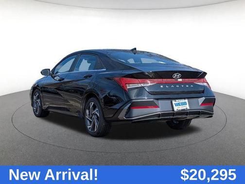 2025 Hyundai ELANTRA SEL