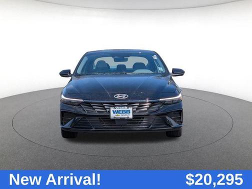 2025 Hyundai ELANTRA SEL