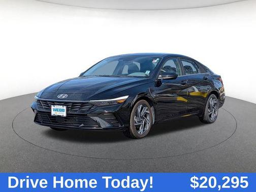 2025 Hyundai ELANTRA SEL