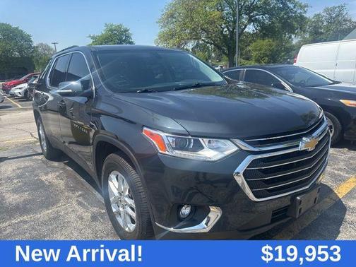 Graphite Metallic 2019 Chevrolet Traverse LT Leather