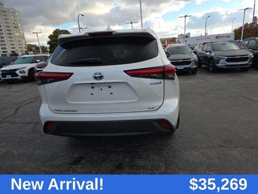 2021 Toyota Highlander Hybrid XLE