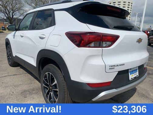 Summit White 2025 Chevrolet Trailblazer LT