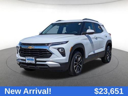 Summit White 2025 Chevrolet Trailblazer LT