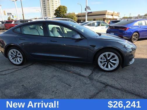 2022 Tesla Model 3 Long Range