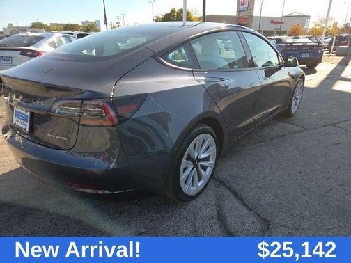 2022 Tesla Model 3 Long Range