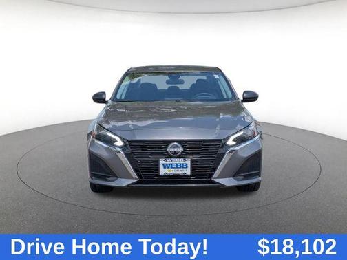 Gun Metallic 2024 Nissan Altima 2.5 SV
