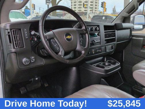 2022 Chevrolet Express 2500 RWD 2500 Regular Wheelbase WT