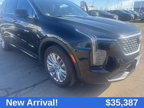 2025 Cadillac XT4 Premium Luxury