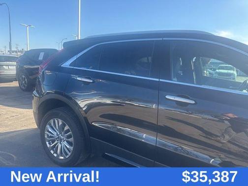 2025 Cadillac XT4 Premium Luxury