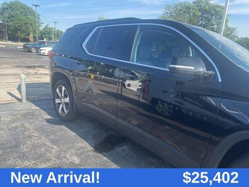 Mosaic Black Metallic 2020 Chevrolet Traverse LT Leather