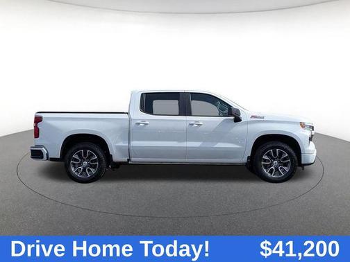 Summit White 2022 Chevrolet Silverado 1500 RST