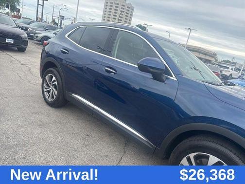 Sapphire Metallic 2023 Buick Envision Essence FWD