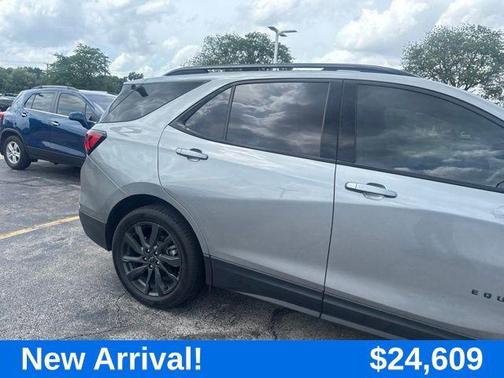 Sterling Gray Metallic 2023 Chevrolet Equinox AWD RS