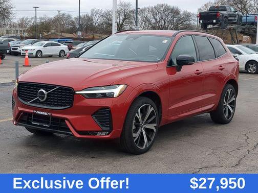 2022 Volvo XC60 B5 R-Design