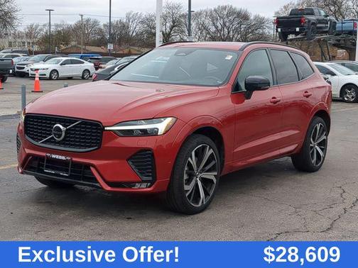 2022 Volvo XC60 B5 R-Design