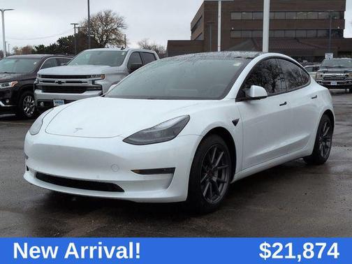 2021 Tesla Model 3 Standard Range Plus