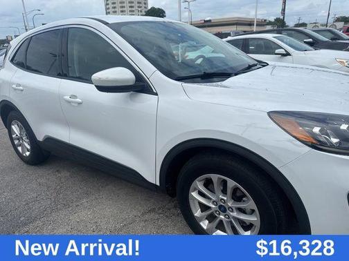 2020 Ford Escape SE