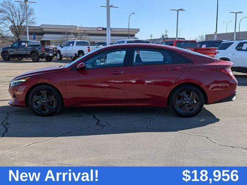 2023 Hyundai ELANTRA HEV Blue